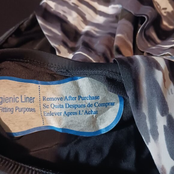 NEW Swim Solutions Tiered One-Piece Swimsuit in Nuetral Multi, Size 10 - Picture 5 of 11